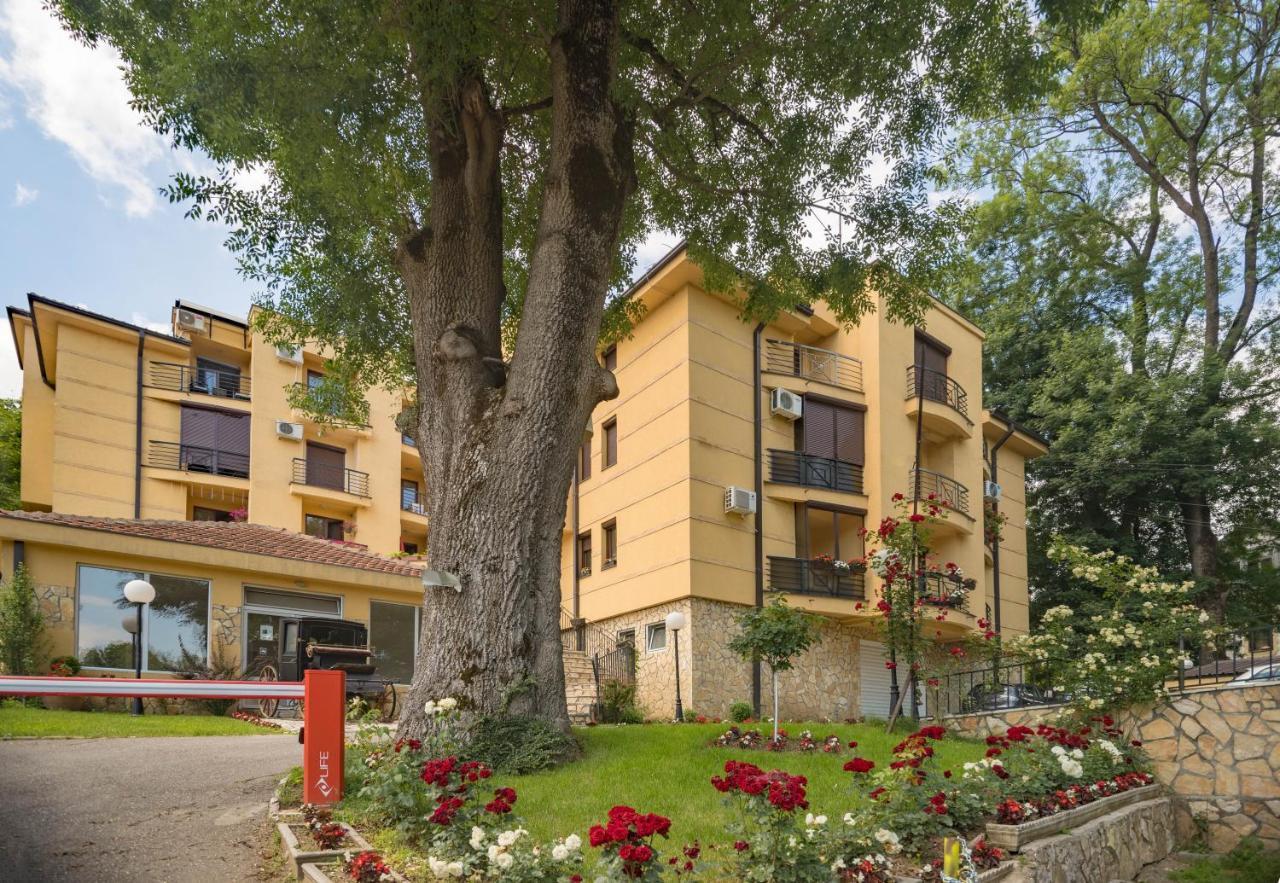 Apartman Modena Lux Vrnjačka Banja Exterior foto